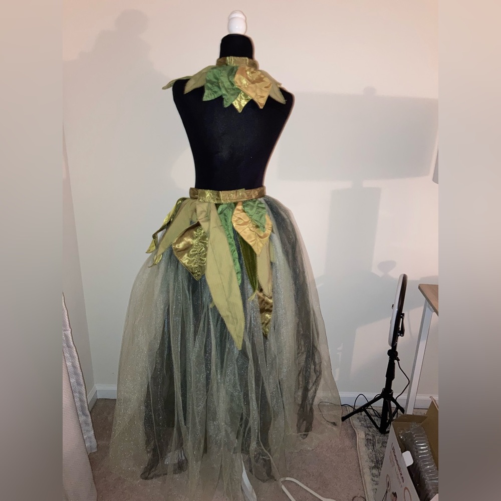 Wood Fairy Couture Costume | Tulle Skirt and Satin leaves Collar | Storage Bag - Picture 2 of 6